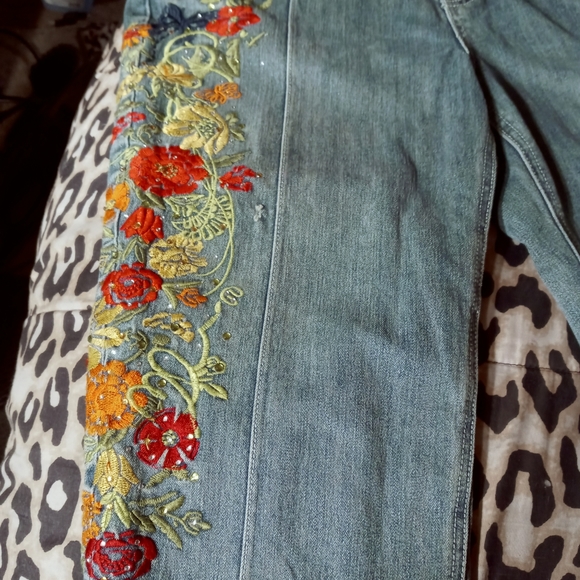 WOMENS. Short jeans BLUE IDentity sz10 - Picture 6 of 6